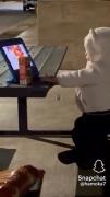 يعني من دورش نگردم اخه……!🥺🫴🏻