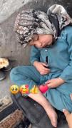 عزتی که در «هیچ» هست رو به همه «کم» ها و «نصفه و نیمه»ها ترجیح میدم.