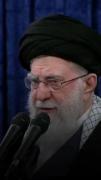 همچو مولایت بر خاک نشستی برای انقلاب برای کشورت