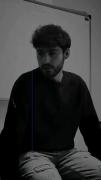 یه جوری قشنگ میخونه انگاری عشقش جلوش نشسته.‌
