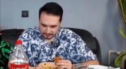میزان توجه نیواد به نیما😂😂( اسمش نیواد بود؟؟؟)