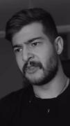 قلب ادمایی ک بهتون اعتماد میکنن نشکنین