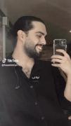 آخریا حتا رنگ صورتش پریده بود...:)