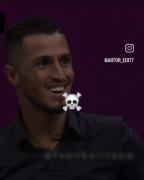 آقای ❤️علیپور❤️ اومد زد و رفت 😂