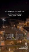 من در بالای این اسمان خدایی را دیدم که هر ناممکنی را ممکن میکند 