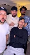 وایــــ چِـقَدر باحـــال خونــدن 😍