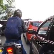 من وقتی بخوام یه کار خوب انجام بدم: 😂