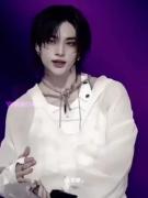 Hyunjin از Stray kids 🎀✨😭🛐🛐